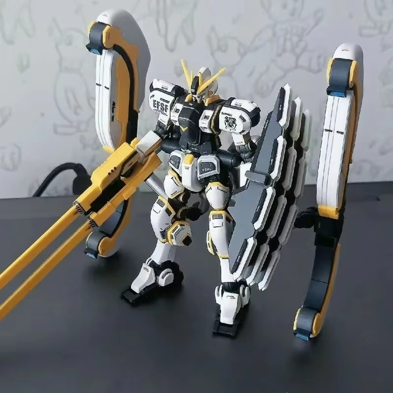 Atlas Thunder Universe Battlef - đánh giá và giá Bandai Gundam Hg